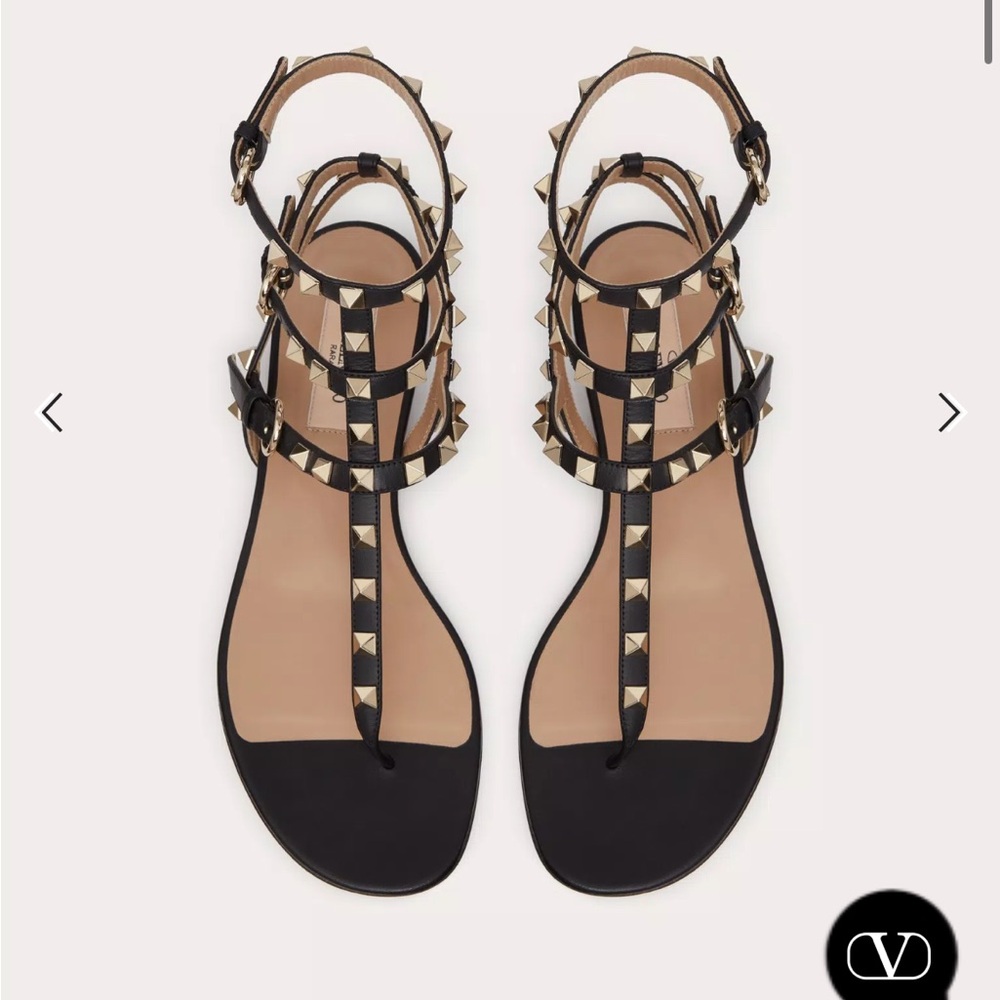 Valentino rockstud calfskin flat flip flop sandal